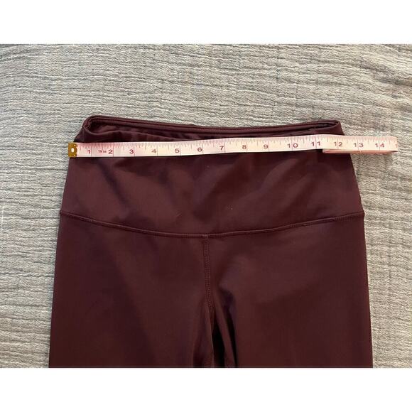 Yogalicious Lux Capri yoga pants - Picture 3 of 6